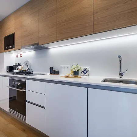 Art Living Gravito Incl Parking By Sweet Апартаменты Авейру