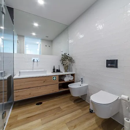 Art Living Gravito Incl Parking By Sweet