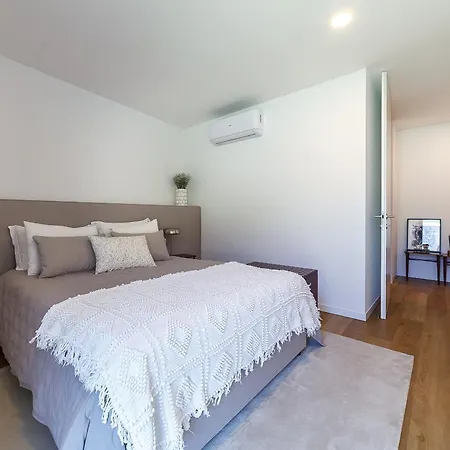 Art Living Gravito Incl Parking By Sweet Апартаменты Авейру